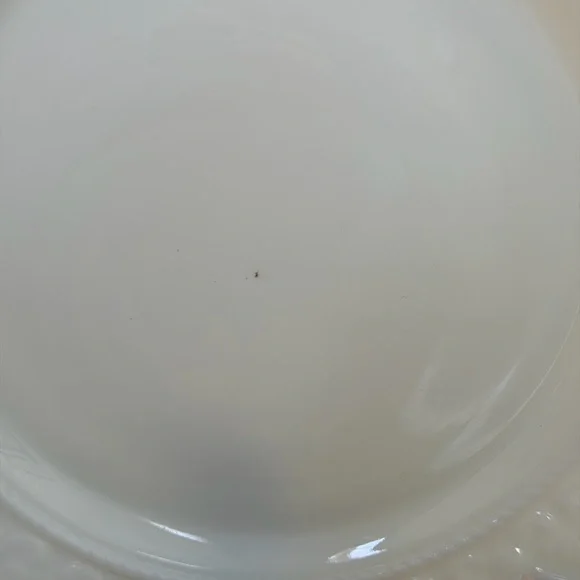 Vintage Milk Glass Plate - Picture 3 of 6